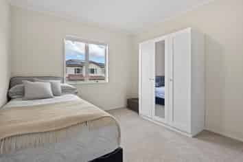 10 Mission Heights Drive, Flat Bush