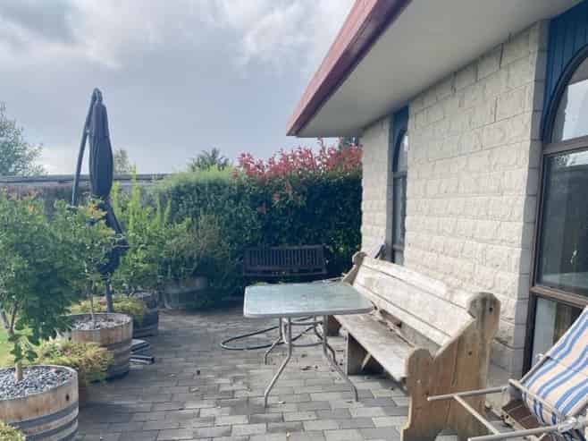 177 Paki Paki Road, Longlands