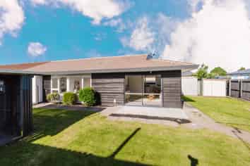 2/25 Johns Road, Belfast