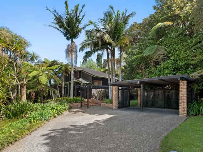 19 Atarua Gardens, Waiatarua