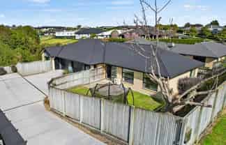 14 Petersburg Drive, Flagstaff