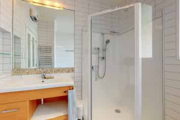 7b Wyndrum Ave, Waterloo