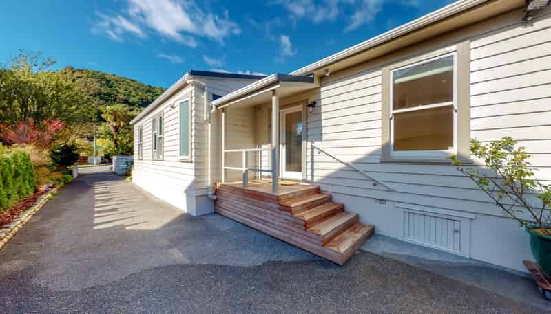 7b Wyndrum Ave, Waterloo