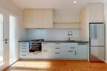 7b Wyndrum Ave, Waterloo