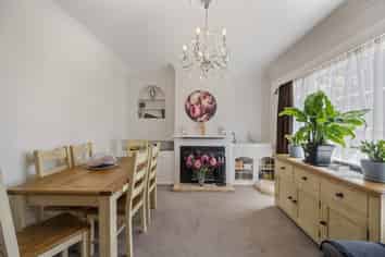 241 Mayfair Avenue, Mayfair