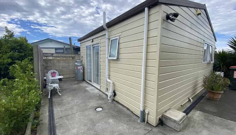 a/122 Flaxmere Avenue, Flaxmere