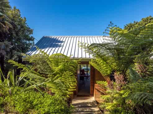 31 Causeway Road, Surfdale
