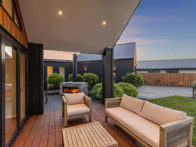 8 Ellerslie Lane, Lincoln