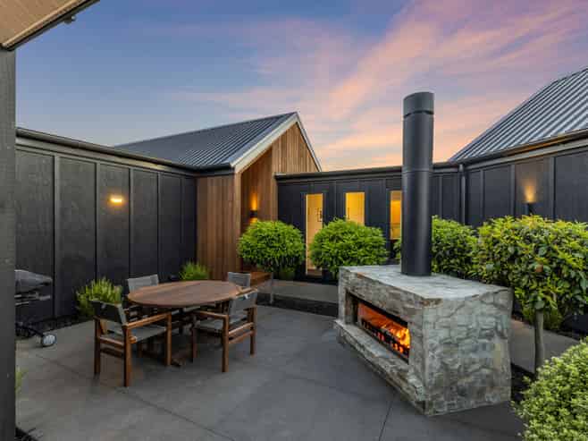 8 Ellerslie Lane, Lincoln