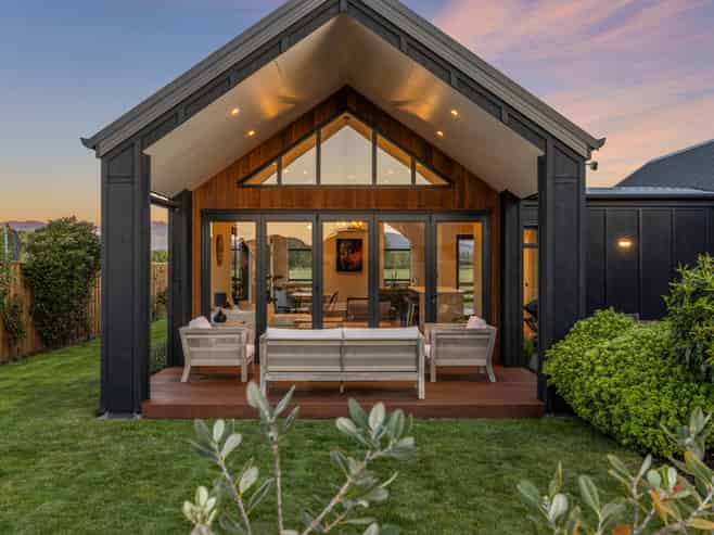 8 Ellerslie Lane, Lincoln