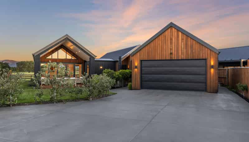 8 Ellerslie Lane, Lincoln