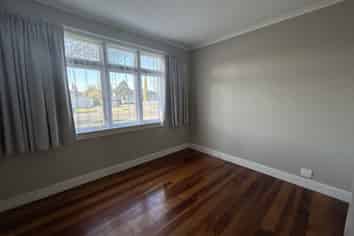 64 Vogel Street, Roslyn