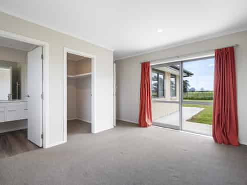 2465 State Highway 1, Rongotea