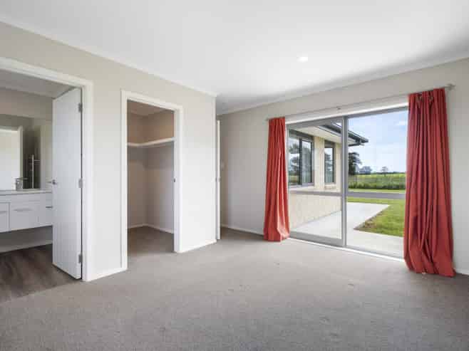 2465 State Highway 1, Rongotea