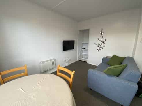 2/704 Alexandra Street, Parkvale