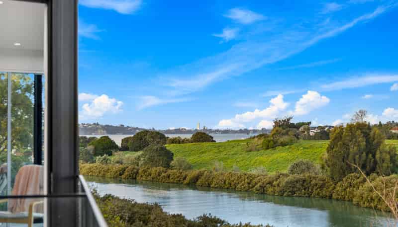 10 Lister Street, Point Chevalier