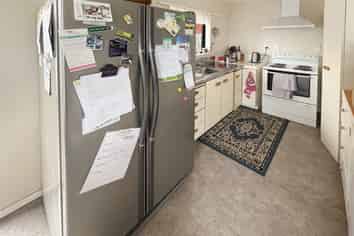 14 Dellys Grove, Levin