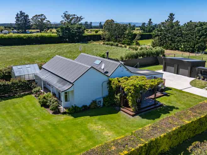 631 Burnham School Road, Burnham