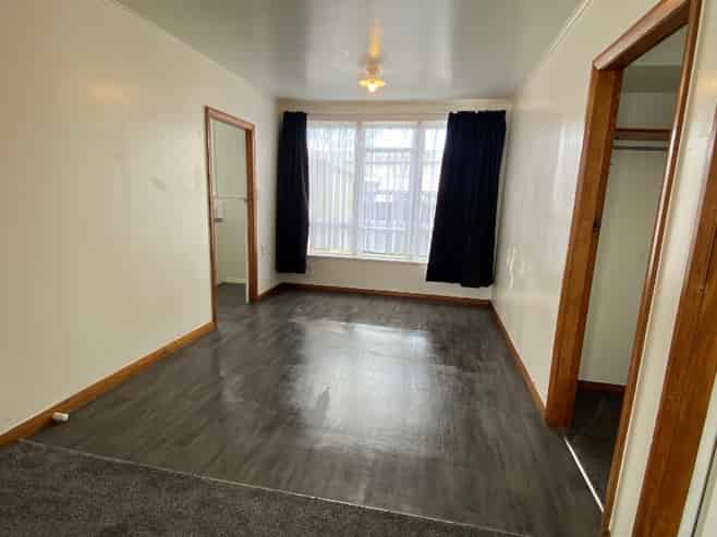 1008 Manuka Street, Mahora