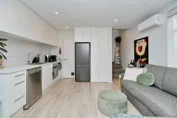 8/16 New Brighton Road, Shirley