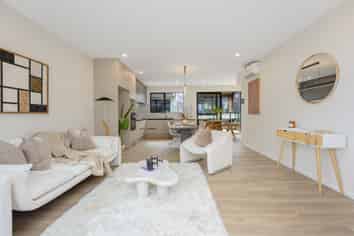 3/9 Catalina Crescent, Forrest Hill