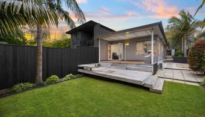 30A Hawkins Street, Meadowbank