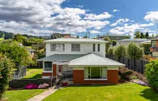 334 Kenmure Road, Kenmure