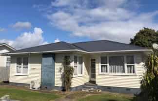 20 Parker Cres, Otara