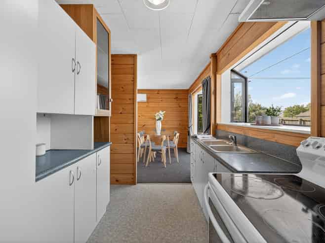 119 Gilberthorpes Road, Hei Hei