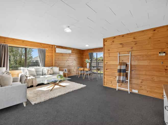 119 Gilberthorpes Road, Hei Hei