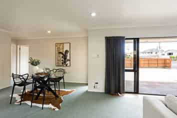 9A Pine Avenue, Bader