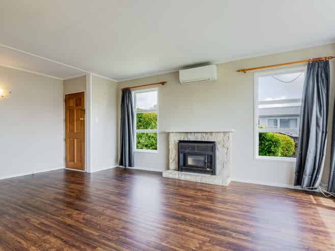 18 Abraham Crescent, Milson