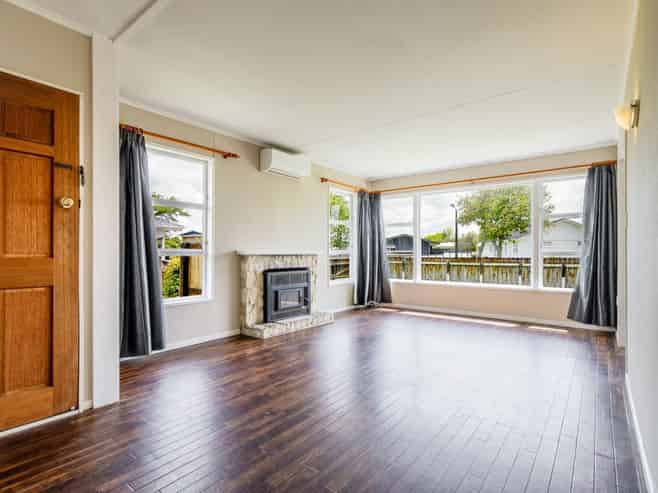 18 Abraham Crescent, Milson