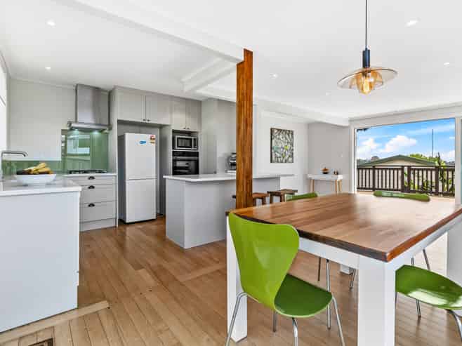 185 Waimumu Road, Massey