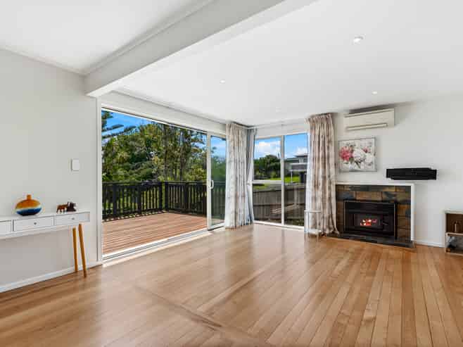 185 Waimumu Road, Massey