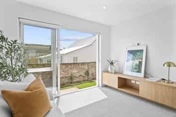 3/16 Bass Street, Woolston