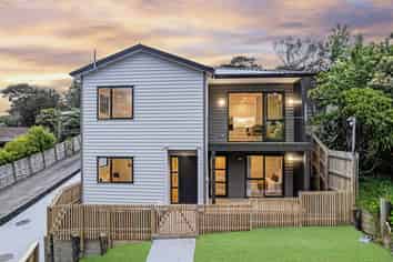 24A Zingaro Place, Massey