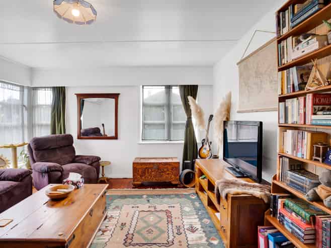 2 Gladstone Street, Hawera