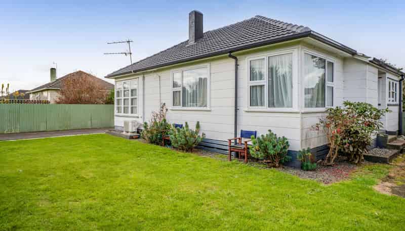 2 Gladstone Street, Hawera