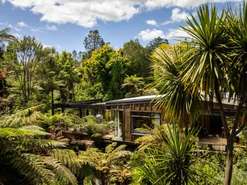 60 Victoria Street, Waikino