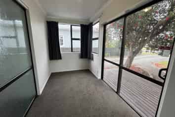 20 Bryant Street, Takaro