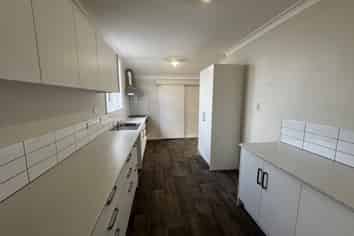 20 Bryant Street, Takaro