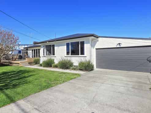 57 Te Aute Road, Havelock North