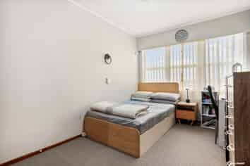 2/243A St George Street, Papatoetoe