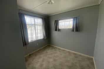 68 King Street, Marton