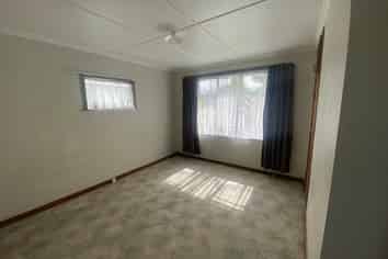 68 King Street, Marton