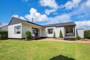 107 Alcoba Street, Kamo