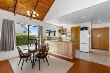 107 Alcoba Street, Kamo