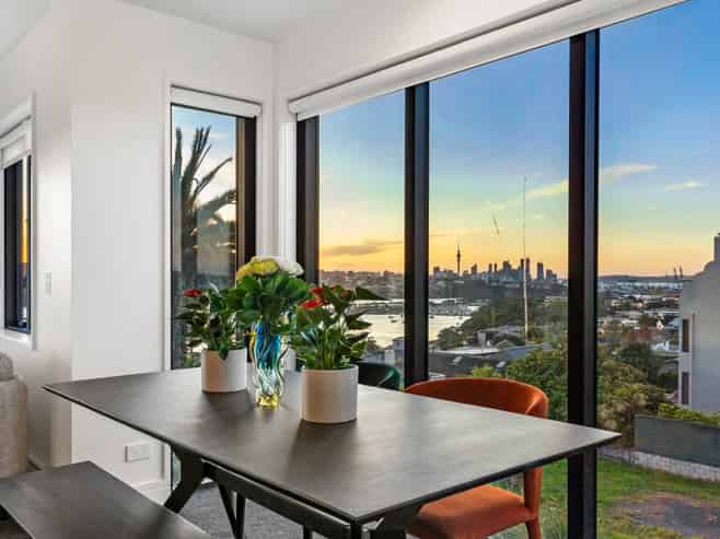 12/35 Coates Avenue, Orakei