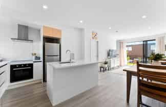 10 Clay Works Lane, New Lynn